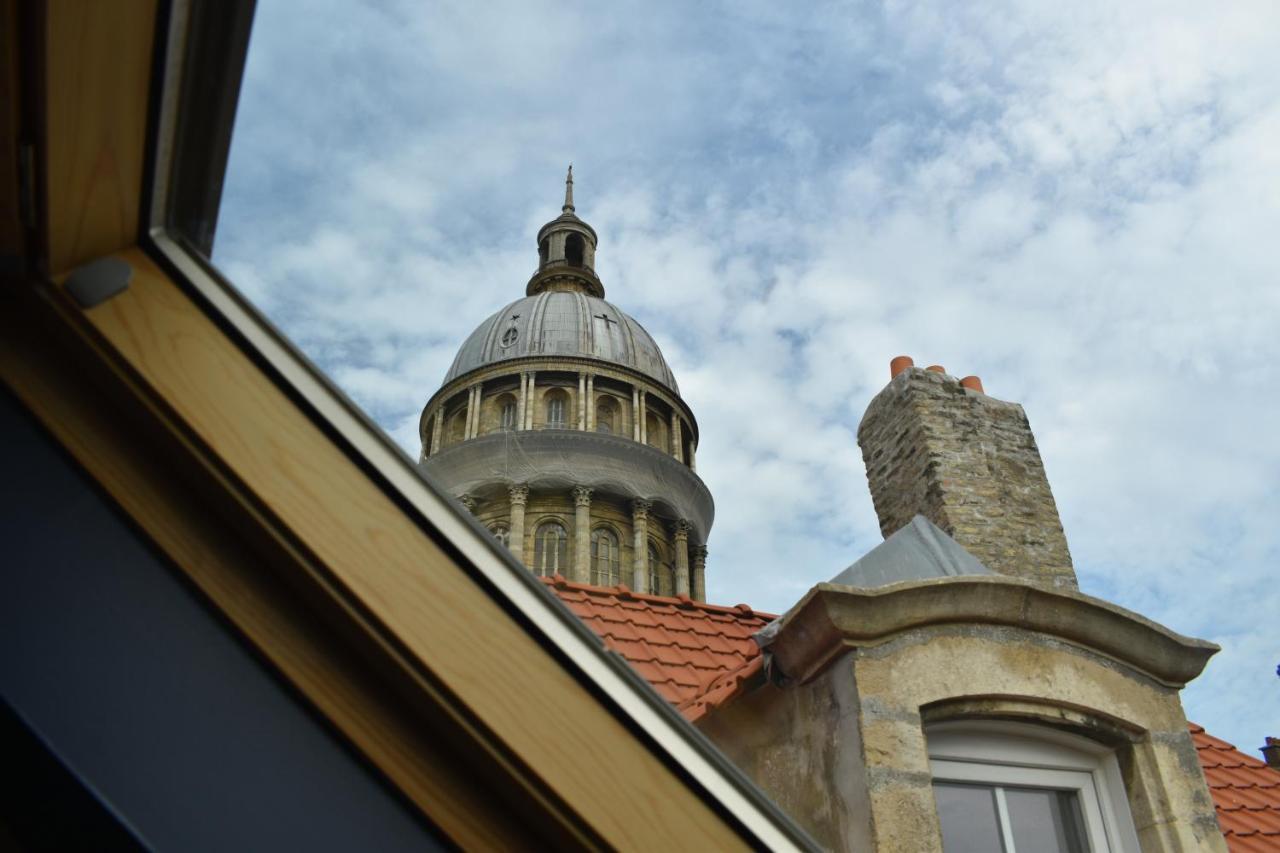 Maison 1747 - Gites De Standing En Vieille-Ville Avec Cour Boulogne-sur-Mer Kültér fotó